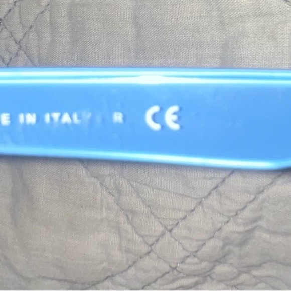 Womens Ray-Ban sunglasses. Can also be unisex. - Picture 4 of 5